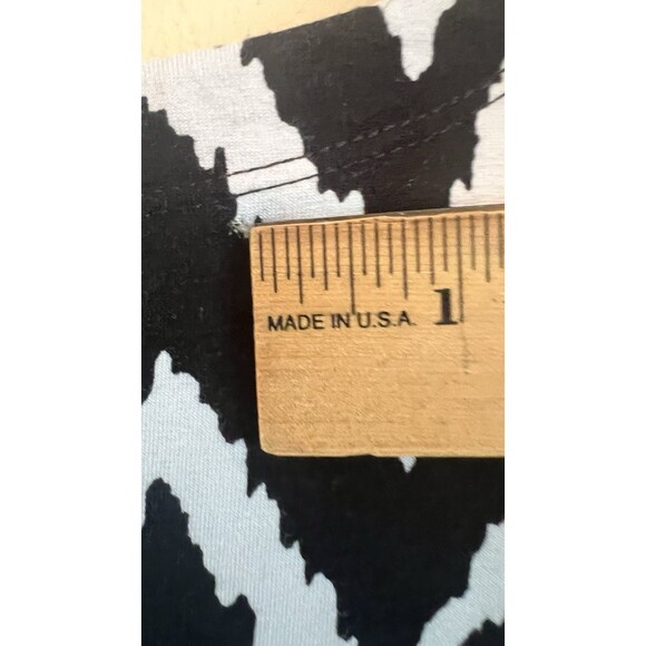 Lilly Pulitzer Sophie Upf 50+ Shift Dress Onyx Get Your Chev On Black White M - Picture 9 of 9